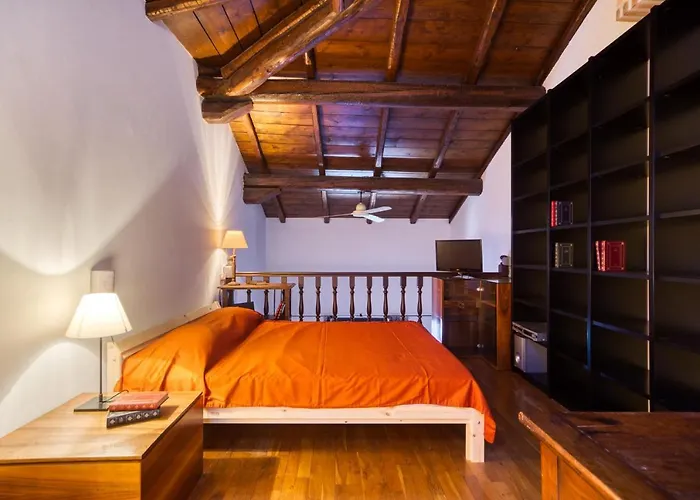 Piazza Maggiore Duplex Apartment By Wonderful Italy